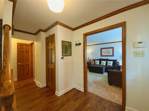 112 Cedar Ridge Dr, Monaca, PA 15061 photo 4