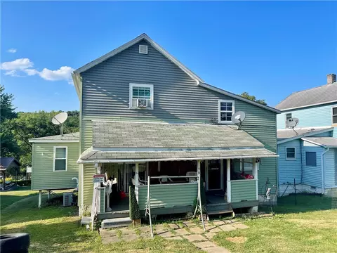 1017 1st St, Kittanning, PA 16201