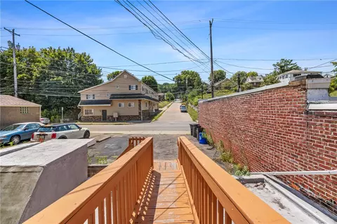 934 5th Ave, Coraopolis, PA 15108 photo 21