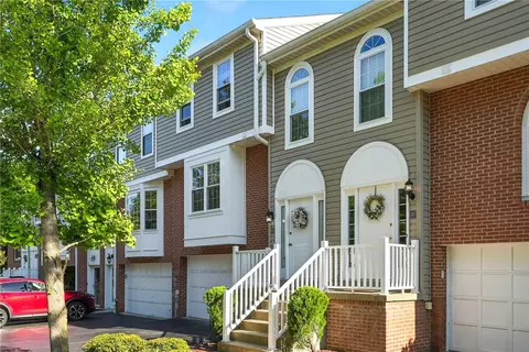 412 Glendale Ct, Monroeville, PA 15146