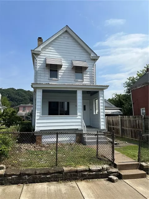 908 Russellwood Ave, Mckees Rocks, PA 15136