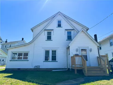 540 Stewart Ave, Grove City, PA 16127