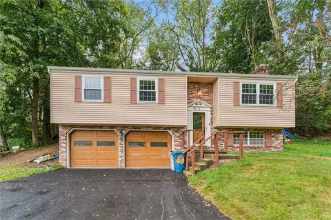 140 Hodil Rd, Glenshaw, PA 15116