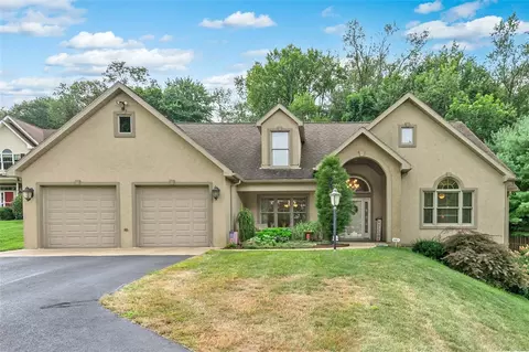 440 Manor Rd, Delmont, PA 15626