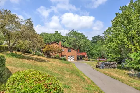 109 Longvue, Pittsburgh, PA 15237