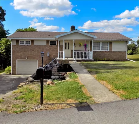 137 Watson Dr, Hopwood, PA 15445