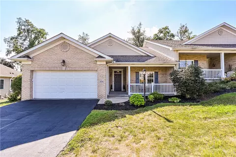 406 S Shenandoah Dr #804A, Latrobe, PA 15650