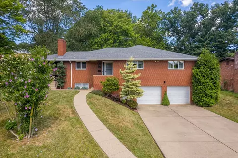 5069 Sherwood Rd, Bethel Park, PA 15102