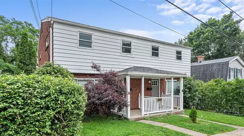 150 Hawthorne, Pittsburgh, PA 15229
