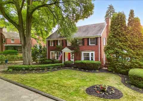 872 Canterbury Ln, Pittsburgh, PA 15232