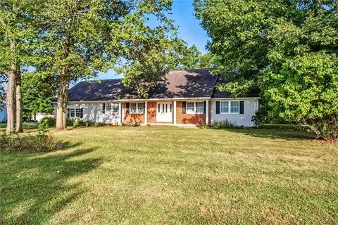 1899 Cricket Ln, Sharpsville, PA 16150