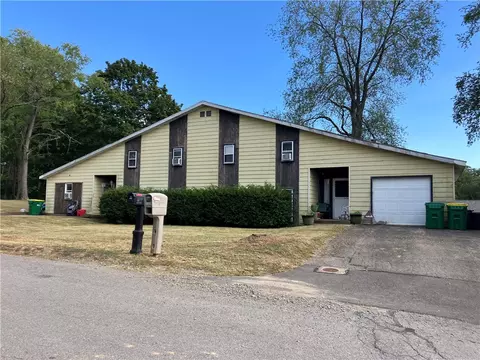 215217 Crystal Ave, Butler, PA 16001