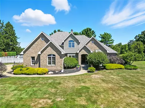 50 Clubhouse Dr, West Middlesex, PA 16159