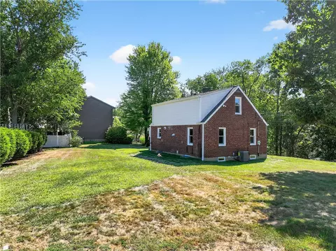 Exterior - 1320 Eckert Rd, Monaca, PA 15061 photo 4 of 5