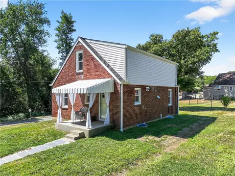Exterior - 1320 Eckert Rd, Monaca, PA 15061 photo 2 of 5