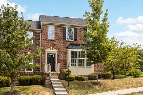 700 Carver Dr, Wexford, PA 15090