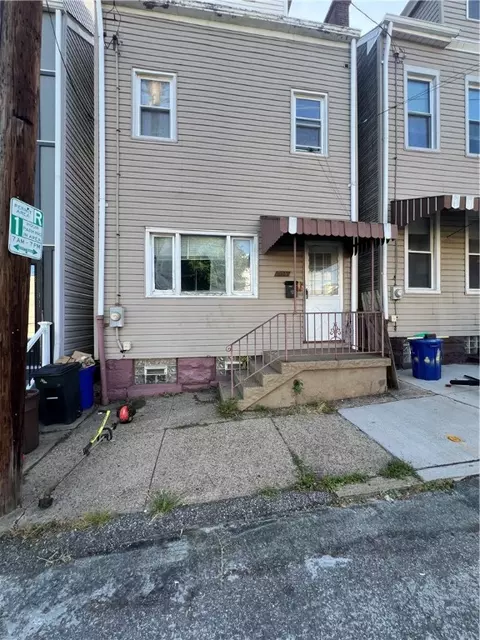 395 40th St, Pittsburgh, PA 15224