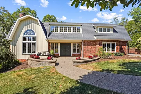 618 Trotwood Cir, Pittsburgh, PA 15241