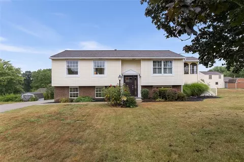528 Cornell Dr, Aliquippa, PA 15001