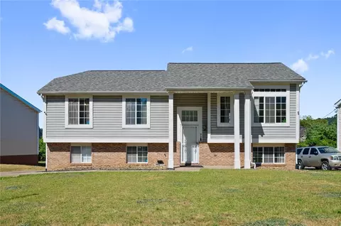 32 Parklane Dr, Pittsburgh, PA 15208