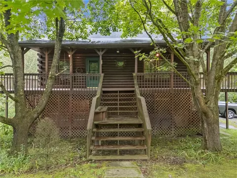 956 Carbon Center Rd, Fenelton, PA 16034