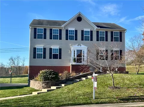 145 Brighton Ln, Mars, PA 16046