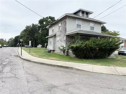 320 Reis St, New Castle, PA 16101
