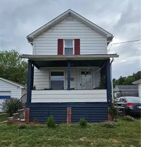 606 Bridge St, Ellwood City, PA 16117