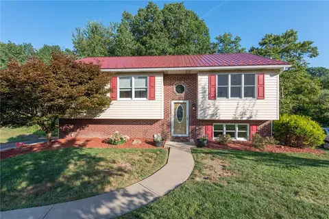 115 Fawn Dr, New Kensington, PA 15068