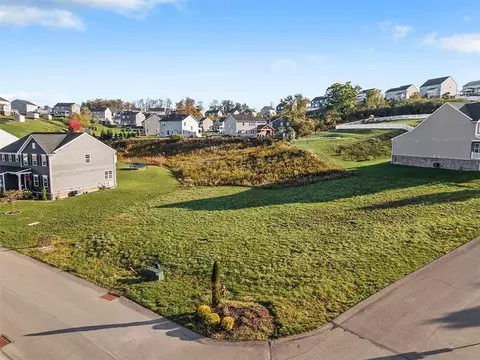 225 Saddle Ridge Dr, Oakdale, PA 15071