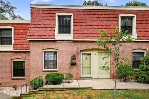 546 Carriage Cir, Pittsburgh, PA 15205