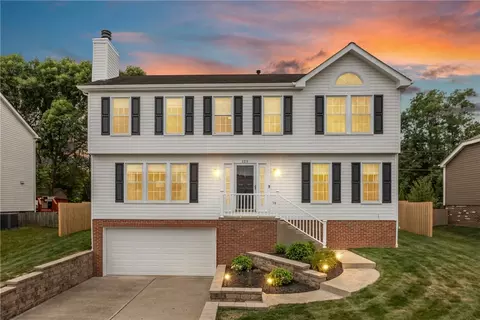 125 Clearbrook Dr, Cranberry Township, PA 16066