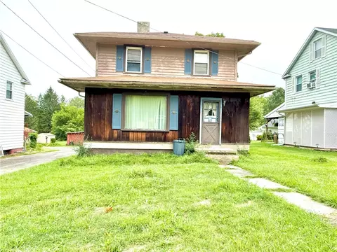 537 S Main St, Bessemer, PA 16112