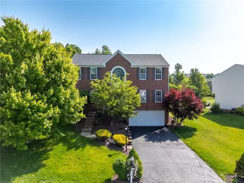 5416 Forest Edge Dr, Mcdonald, PA 15057
