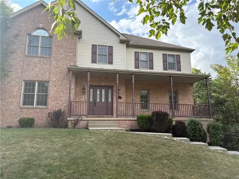 91 Celtic Ash Ct, Cranberry Township, PA 16066