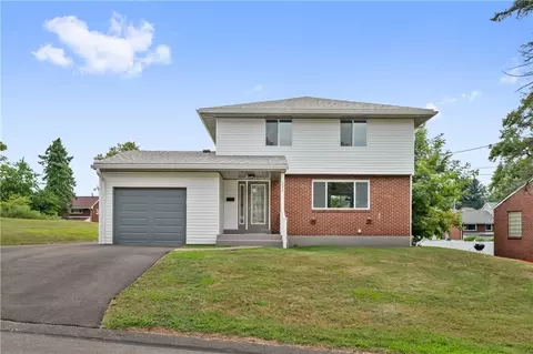 277 Suncrest Dr, Verona, PA 15147