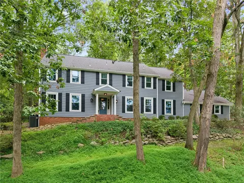 1258 Fox Chapel Rd, Pittsburgh, PA 15238