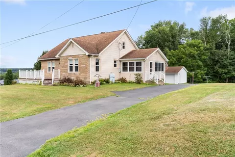 177 Onion Town Rd, Greenville, PA 16125