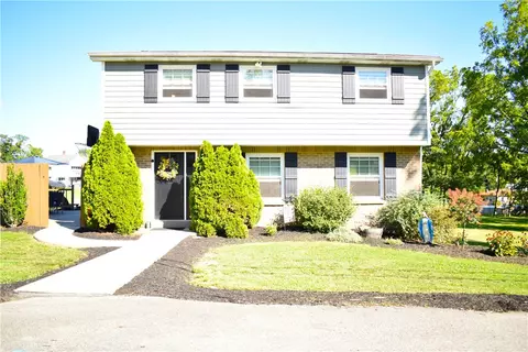 9021 Walnut St, Westmoreland City, PA 15692