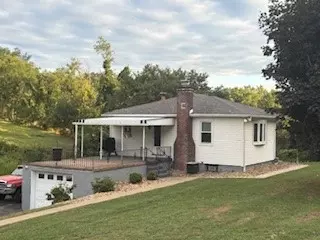 3688 State Rte 981, Mount Pleasant, PA 15666