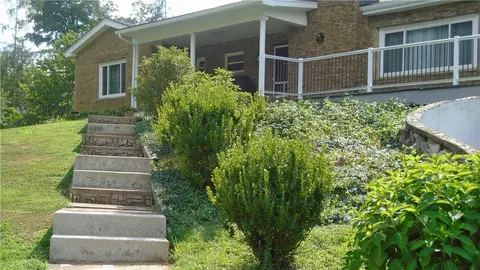 Exterior - 140 Front St, Mount Morris, PA 15349 photo 6 of 7