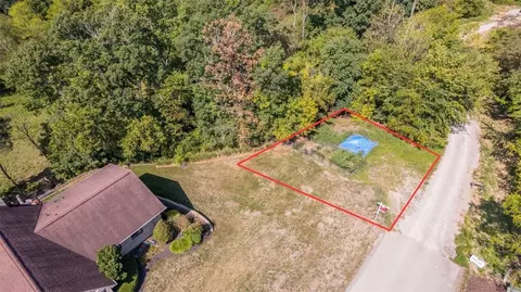 44 Hobbitt Lane, Finleyville, PA 15332
