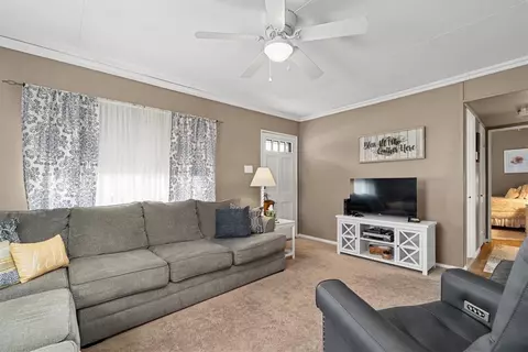 1038 Summit Ave, Monaca, PA 15061 photo 9