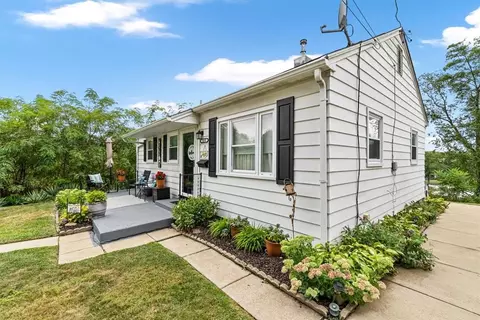 1038 Summit Ave, Monaca, PA 15061 photo 2