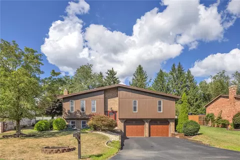 2412 Brownfield Dr, Greensburg, PA 15601