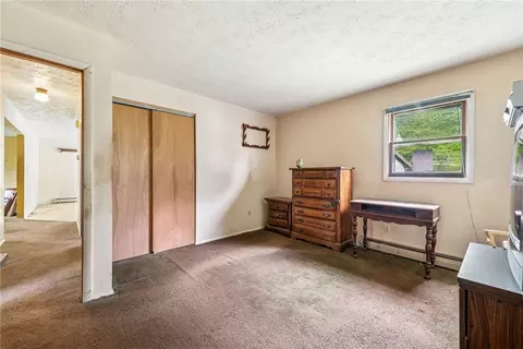 Bedroom - 1298 Old State Rd, Apollo, PA 15613 photo 2 of 5