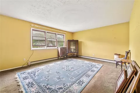 Living - 1298 Old State Rd, Apollo, PA 15613 photo 3 of 4