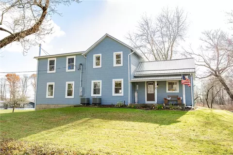 582 Pollock Store Rd, Volant, PA 16156