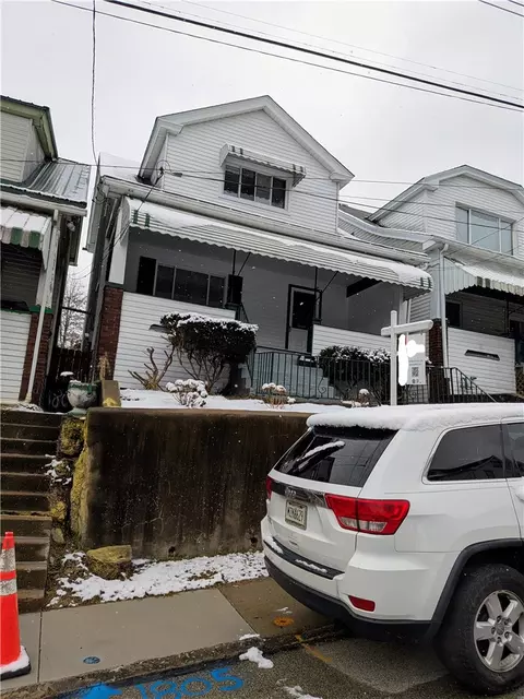1805 Duquesne Ave, Mckeesport, PA 15132