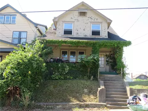 2810 Jenny Lind St, Mckeesport, PA 15132